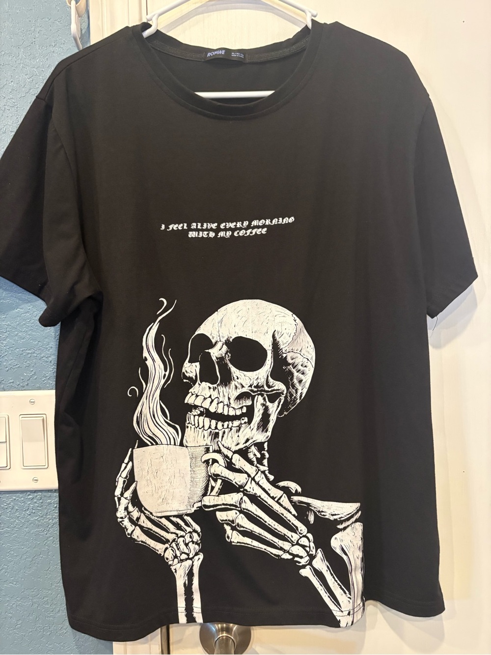 ROMWE Black Short Sleeve Tee with White Skeleton Coffee Graphic